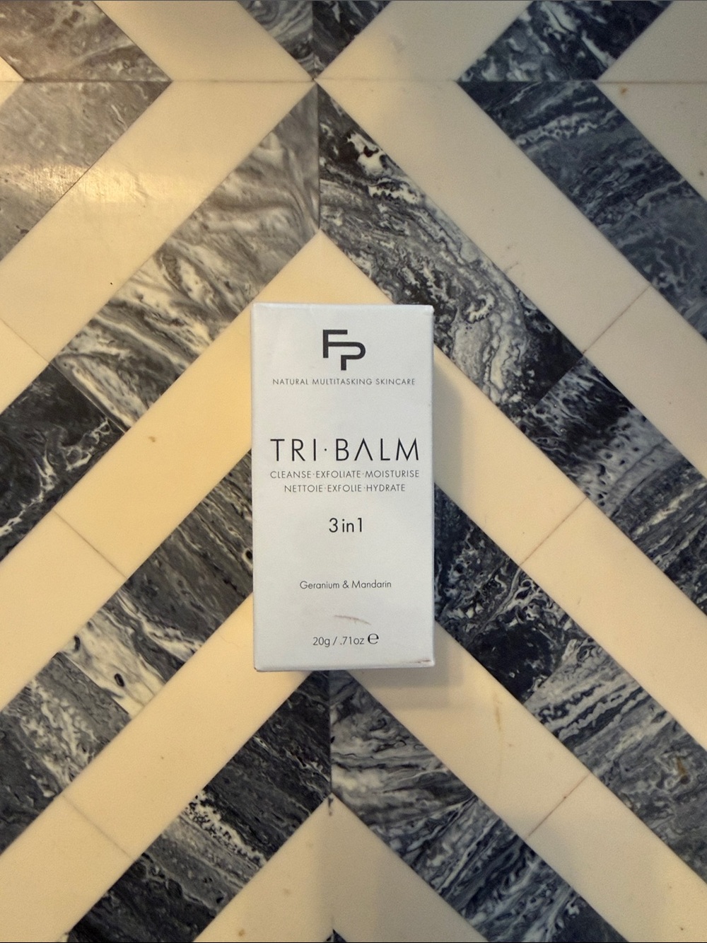 Formulae Prescott Skin Tri-Balm 3-in-1 Cleanse Exfoliate Moisturise - White